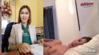 คลิปหลุดทางบ้าน ครูสาว เย็ดกับ รองผอ. หลังจากเลิกสอนนัดกันเปิดห้อง โดนจับเลียหีเสียวร้องคราง แล้วเอาควยยัดหีเย็ดรัวๆ อย่างมันส์